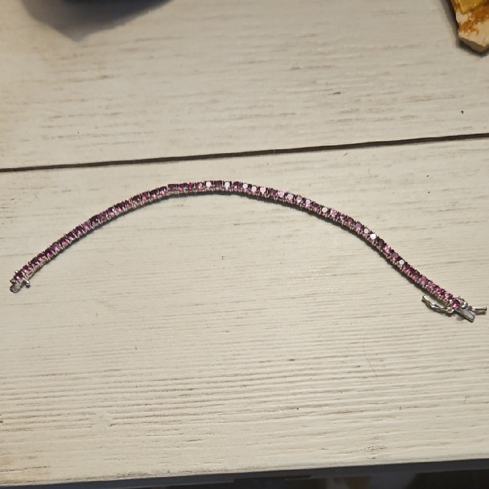 Elegant Pink and Silver Bracelet